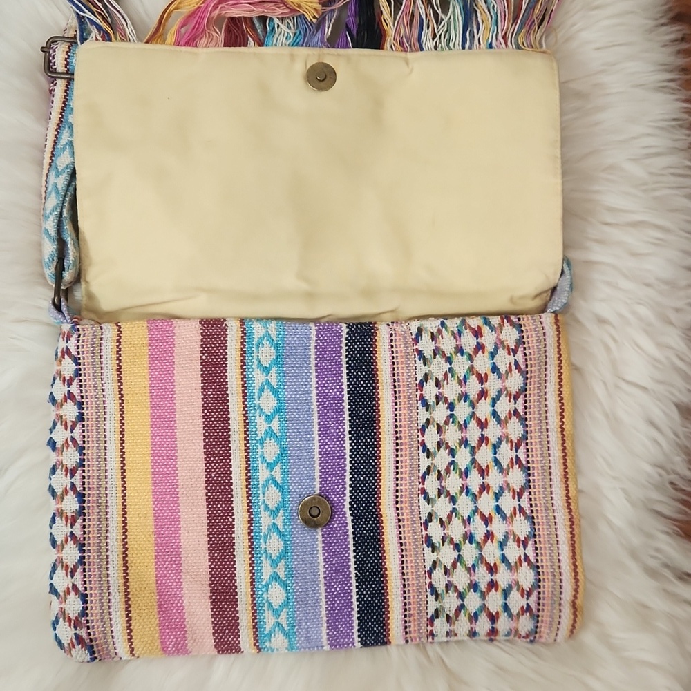 World Market Printed Tassel Fabric Purse - Picture 4 of 5